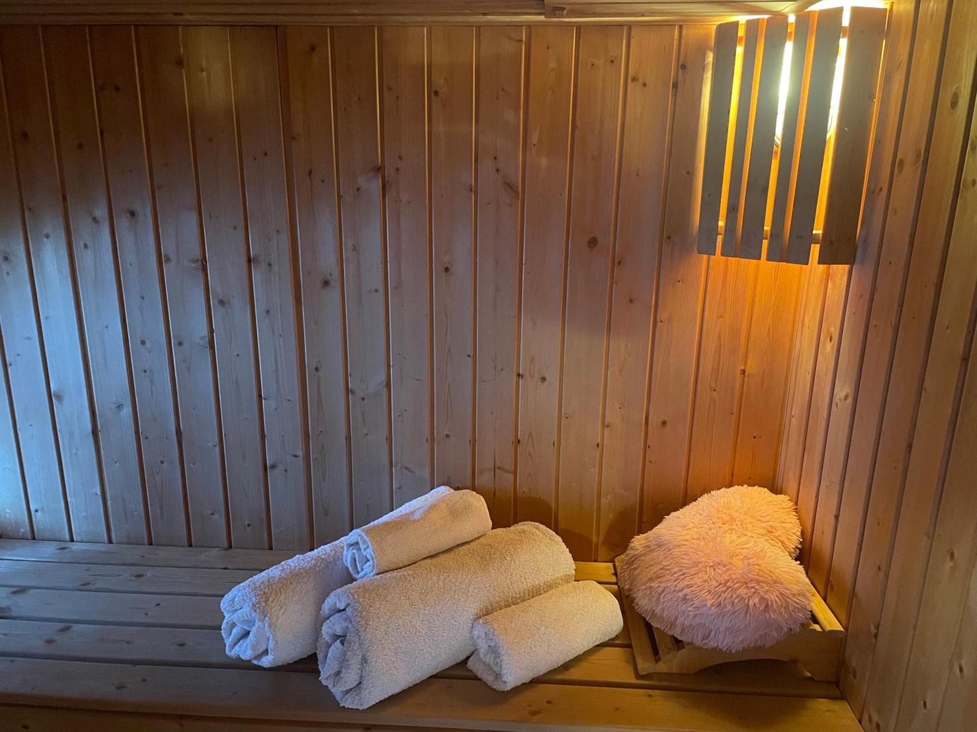 Chalet Free Sauna & Spa Superking Bed Killaloo Exteriér fotografie